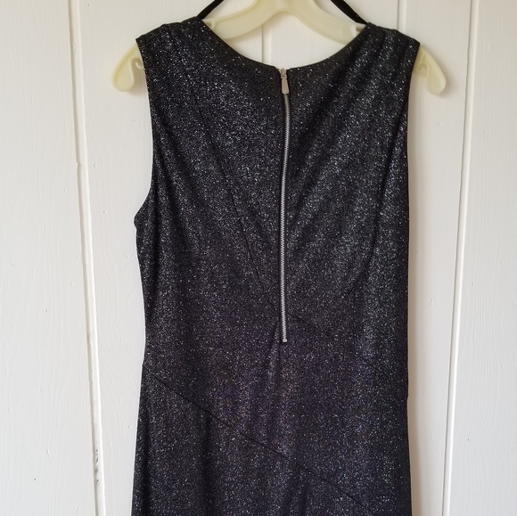 Sparkling sleeveless party dress! - Picture 3 of 6